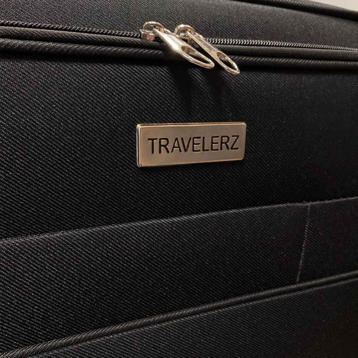 Travelerz handbagage reiskoffer met wielen softcase 42 liter - met cijferslot - expender - voorvakken - zwart Travelerz handbagage reiskoffer met wielen softcase 42 liter - met cijferslot - expender - voorvakken - zwart