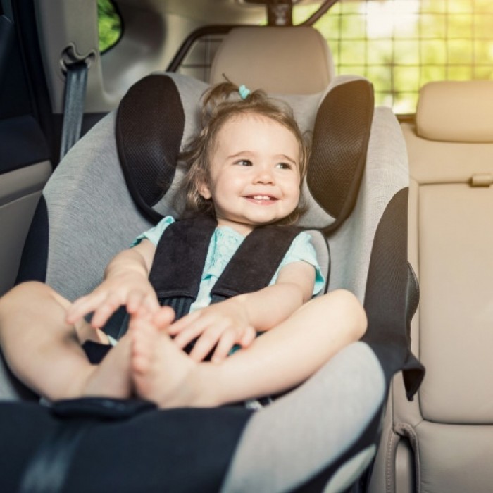 Carkids autostoeltje groep 1 zwart/wit Carkids autostoeltje groep 1 zwart/wit