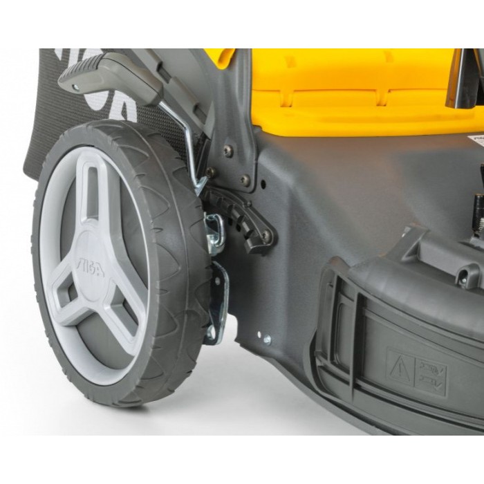 grasmaaier Combi 48 SQ B benzine 2120W 155 cm staal geel grasmaaier Combi 48 SQ B benzine 2120W 155 cm staal geel